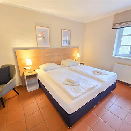 Rugana - Komfortplus Mit 1 Schlafzimmer Und Terrasse B20 *